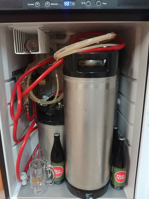 Homebrewer's Guide to Kegging