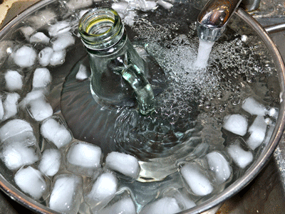 Using an Ice Bath to Control Fermentation Temperatures