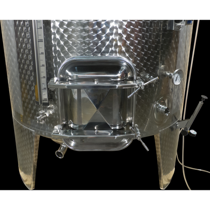 2200 l (581 gal) Speidel Variable Volume Max Jacketed Dish Bottom Tank with Oversized Manway, Extended Legs