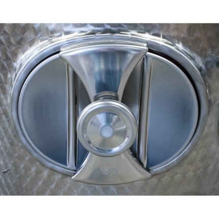 1250 l Speidel Sealed Tank with Manway, Top Hatch & Max Jacket