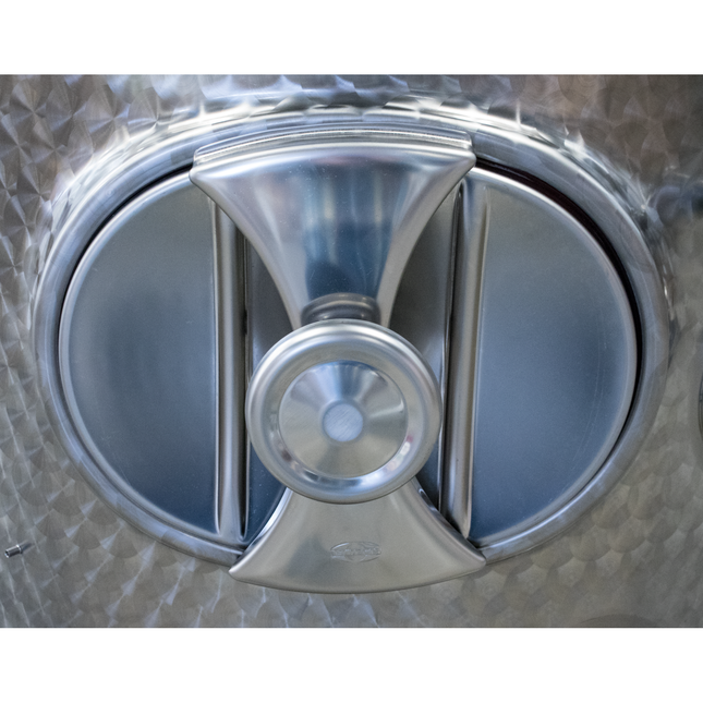 1250 l Speidel Sealed Tank with Manway, Top Hatch & Max Jacket