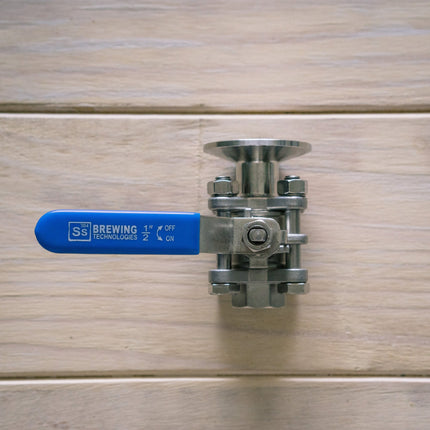 Stainless Ball Valve - 1.5 in T.C. to 1/2 in Female NPT
