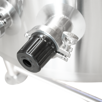 MB - Electric Hot Liquor Tank - 3.5 bbl (4.5 bbl Total) - Cosmetic Defect