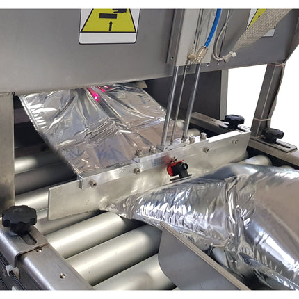 EnoItalia - Bag In Box Filler - BB50 - w/ Automatic Conveyor