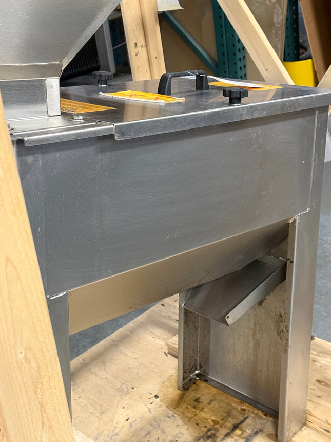 EnoItalia Delta Zero | Destoner Pit/Seed Remover & Puree Maker | Stainless Steel | 1,200 lbs/h | 1.5 HP | 220V Single Phase - Refurbished