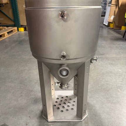 Brewtools | F40 Unitank Light | 5.2-10.5 Gallon Capacity | 20-40L - Refurbished