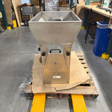 EnoItalia Jolly 25 Destemmer | Built-In Must Pump | Stainless Steel | 2 HP | 220V Single Phase - Scratch & Dent